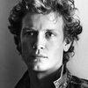Martijn Lakemeier as Leon van Wonderen