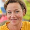 Jule Ronstedt as Tierärztin