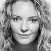 Ingibjörg Stefánsdóttir as Gudrun