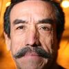 Emiliano Suarez as Le chauffeur de taxi Mexique