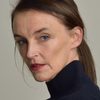 Suzi Dougherty as Carla