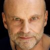 Alexander Radszun as Engler
