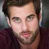 Benedict Mazurek as Parker Bennett