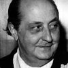 Guido Alberti as Don Mariano