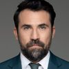 Kimonas Kouris as Greg Diakos