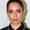 Hiba Abouk as Asesora Energética (segment "La cura")