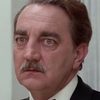 Ugo Bologna as Commendator Carraro