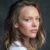 Livia Matthes as Samira