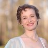 Gaëlle Bona as Élisabeth
