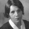 Varvara Popova as Starushka