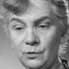 Claire Olivier as La chanoinesse