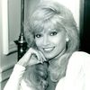 Lois Hamilton as Vicki Sanders