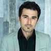 John Tokatlidis as Immigration Officer