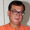 Rajeev Mehta as Laundry Owner