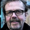 Göran Stangertz as Lars