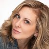 Val Landrum as Blondeen