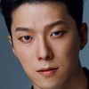Moon Jin-seung as Hwang Tae-su
