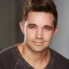 Kyle Kupecky as Laurie