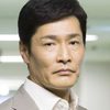 Takeshi Onishi as Mitsugu Kakiuchi