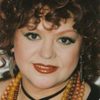 Gundula Petrovska as Rosi