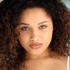 Jaylen Barron as Zoe