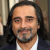 Sanjeev Bhaskar as Rupee/Old Gil/King (voice)