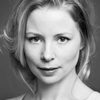 Julia Dufvenius as Helena