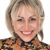 Simay Argento as Cult Auntie