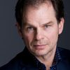 Hein van der Heijden as Renaat Maes