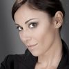 Giusy Ricchizzi as direttrice dell'Albergo