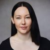 Joanna Lusua as Vee
