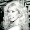 Debbie Linden as Attractive girl