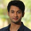 Rohit Saraf as Akshay