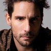 Gonzalo Valenzuela as Surfista