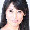 Airi Ootsu as Mai's Mother (voice)
