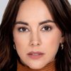 María Elisa Camargo as Josey(Maria Elisa Camargo)