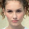 Valeria Eisenbart as Leonie Andernach