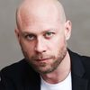 Iikka Forss as Auvo Kinnunen