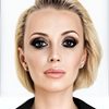 Alena Akimova as Receptionist