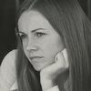 Dianne Hull as Kelly McIntyre