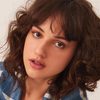 Samya Pascotto as Bebel