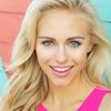 Lindsey Sporrer as Taylor
