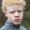 Olaniyan Thurmon as Mac