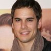 Adrián Expósito as Pablo