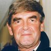 Derek Nimmo