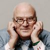Manolo Blahnik as Self