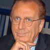 Michele Mirabella as Suicidal Man