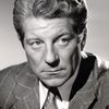 Jean Gabin as Max dit Max le Menteur