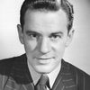 Richard Carlson as Chief Pilot Bob Shea