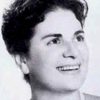 Anna Hrissafi as Singer